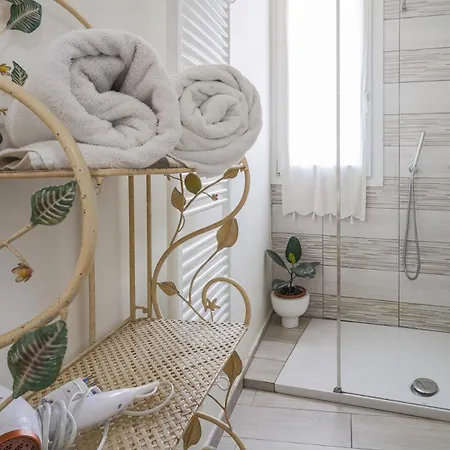 Jacuzzi & Relax - Casa Indipendente 20min Da Milano Holiday home *